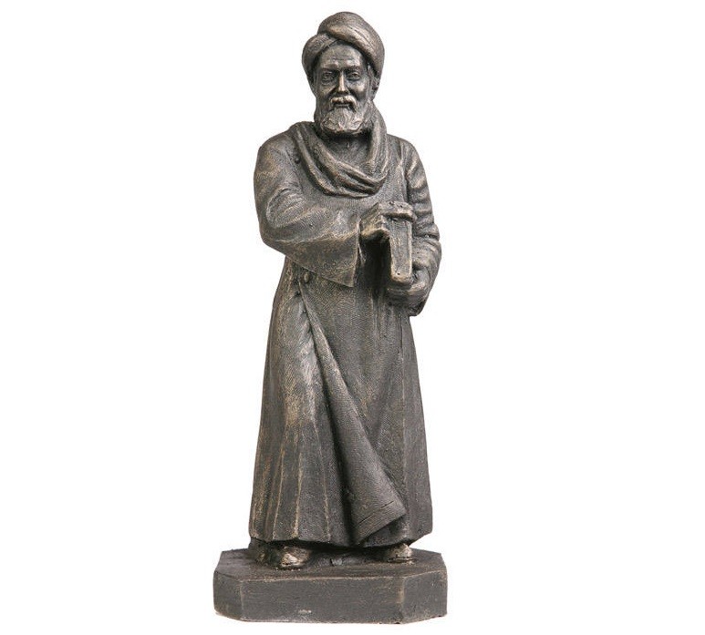 مجسمه ابوعلی سینا، پزشک ایرانی