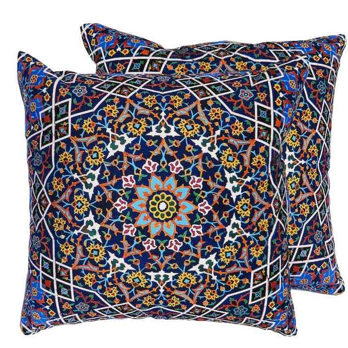 سرویس زیرپایی و کوسن مخمل طرح گلچین، الهام گرفته از هنر ایرانی