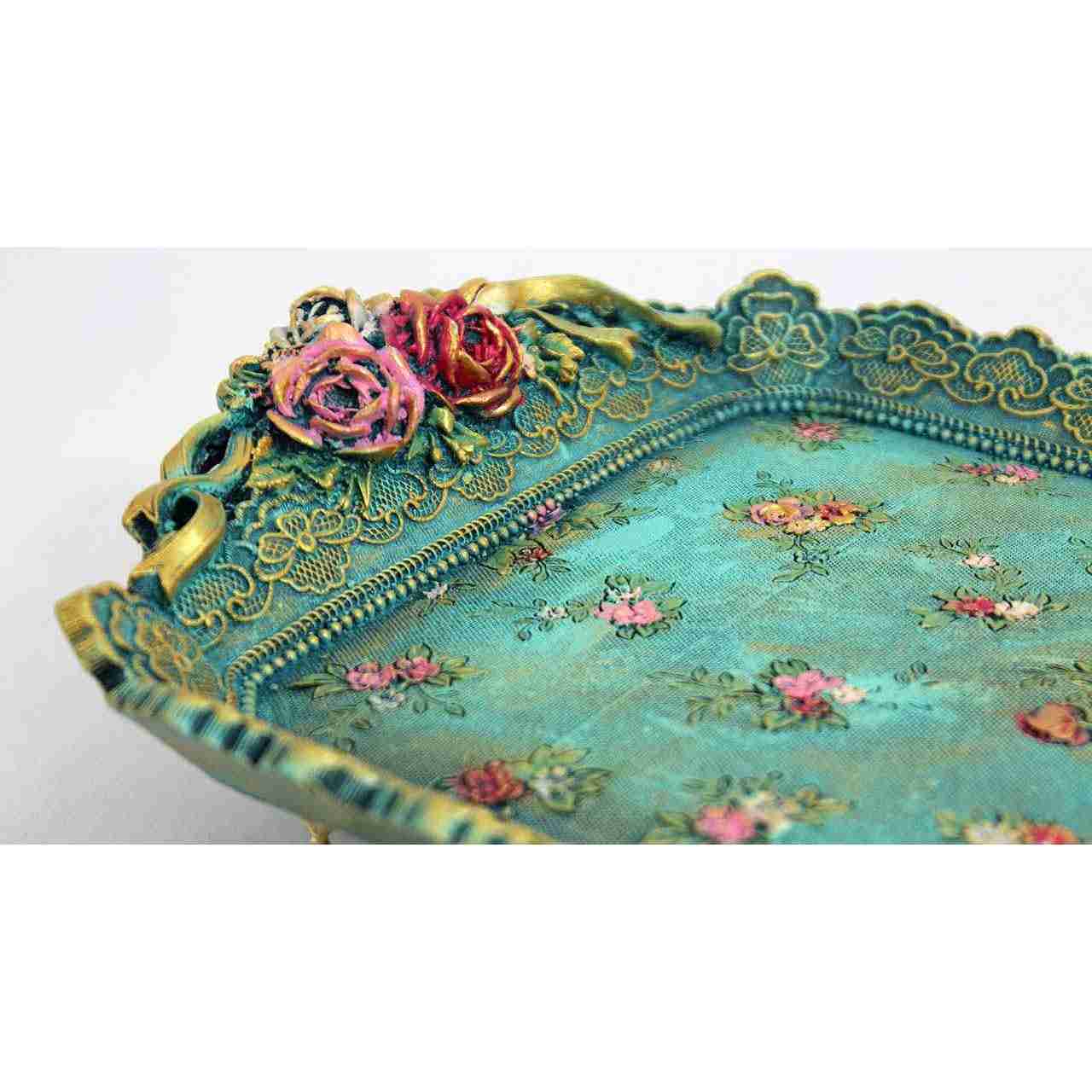 سینی رزین مدرن – گل‌های سبز در زمرد طبیعت