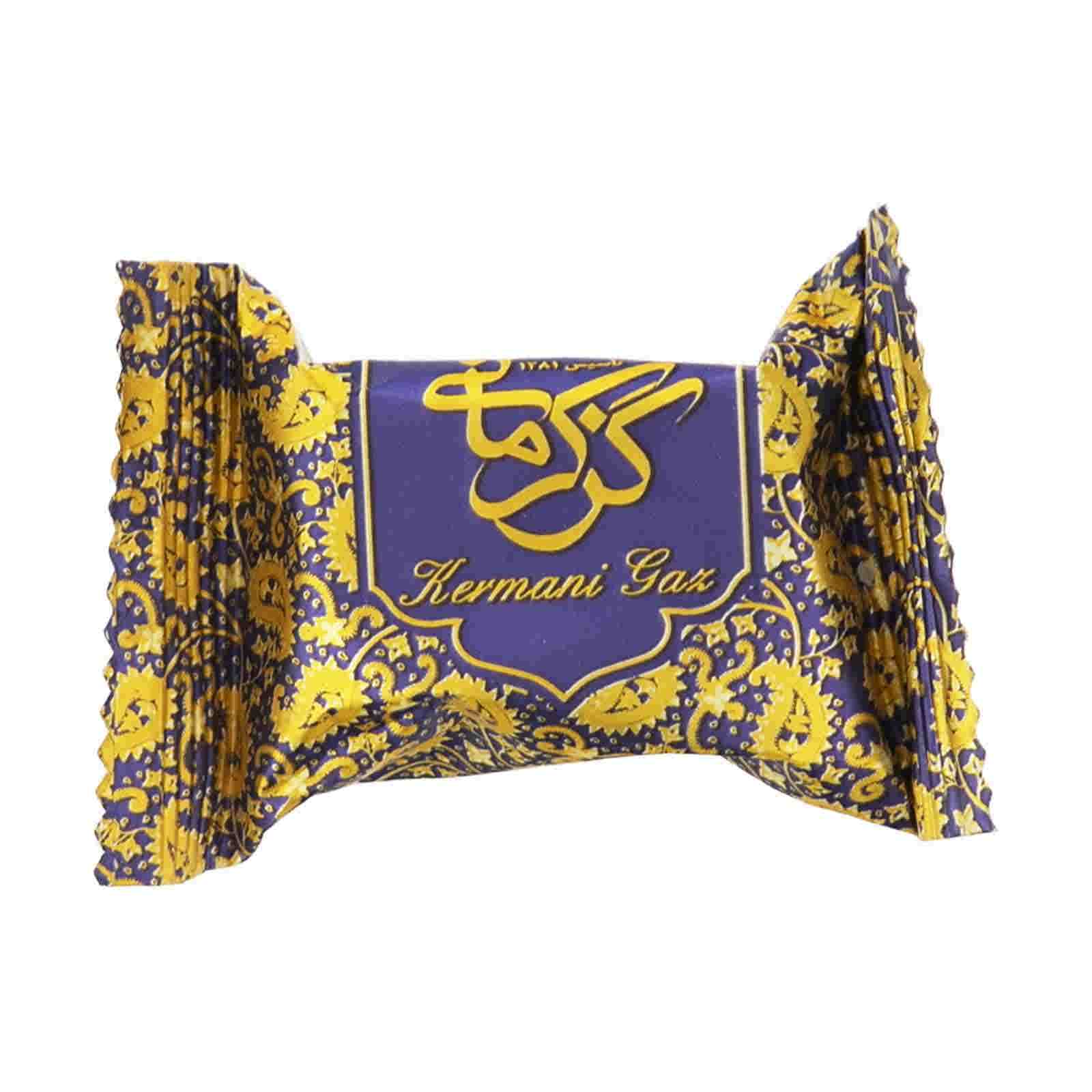 گز کرمانی: ۲۸٪ پسته و بادام – نوقای سنتی ایرانی با گلاب