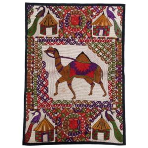 رومیزی گلدوزی شده با دست مدل ونداد