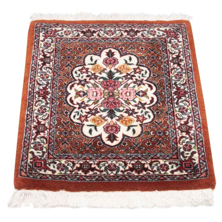 رومیزی ابریشمی طرح فرش دستباف ایرانی بیجار