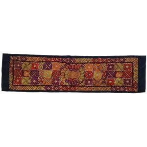رومیزی گلدوزی شده با دست مدل سوزرا ۲۴
