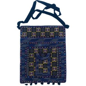 کیف رودوشی گلدوزی شده طرح بلوچی بینش
