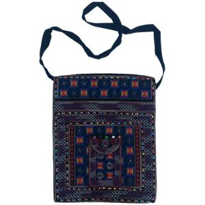 کیف رودوشی گلدوزی شده قومی بلوچی کارا III