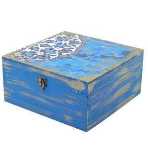 جعبه چوبی برای هدیه دادن با طرح کاشیا با الهام از هنر ایرانی