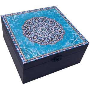 جعبه چوبی برای هدیه دادن با طرح الهام گرفته از هنر ایرانی، نگارگری ۲