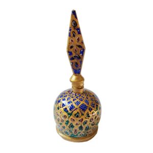 جا مدادی خط چشم ایرانی ساخته شده با سرمه دانی طلایی یا سرمه دانی شتری