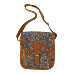 کیف دوشی ترمه با طرح الهام گرفته از سبک ایرانی و بوهمی – ترنم