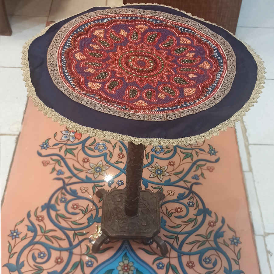 پته سنتی کرمان، رومیزی دستباف، ترنج