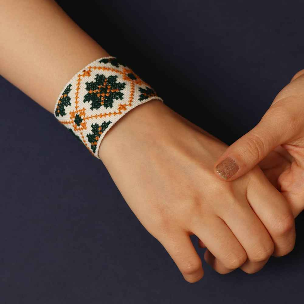 Persian Embroidered Earrings & Bracelet Set Model Dara