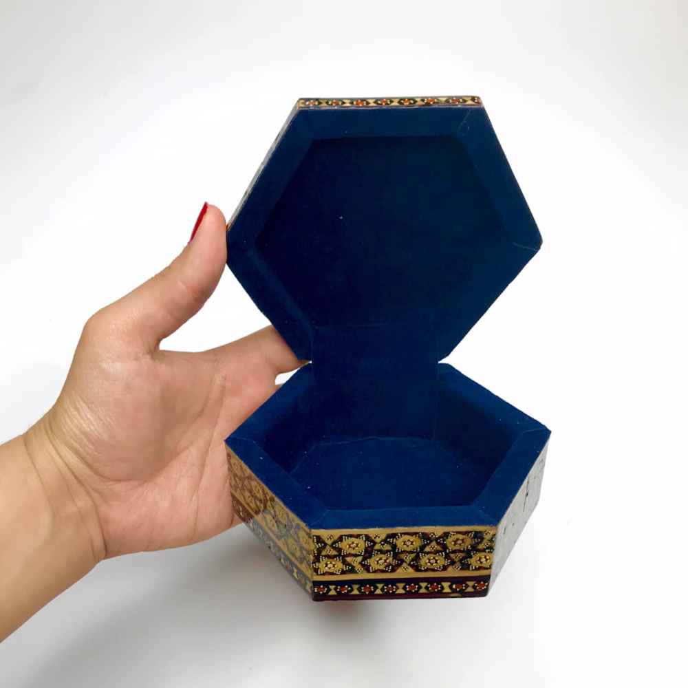 جعبه جواهرات چوبی دست ساز با طرح خاتم ایرانی – حاتم