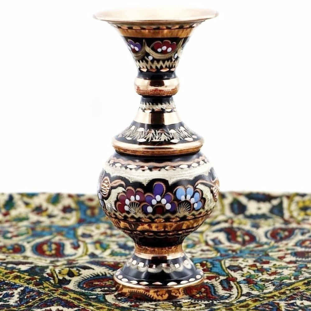 گلدان مسی تزئینی با میناکاری ایرانی نقاشیشده با دست، با طراحی گلهای یاور برای جلوای مجلل