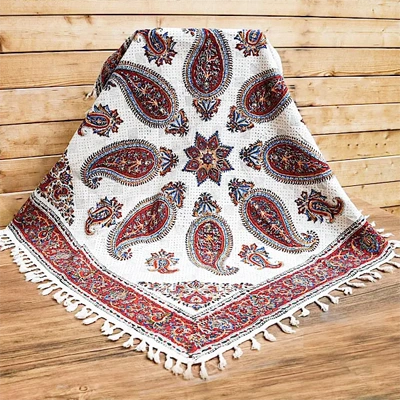رومیزی‌های قلم‌کار