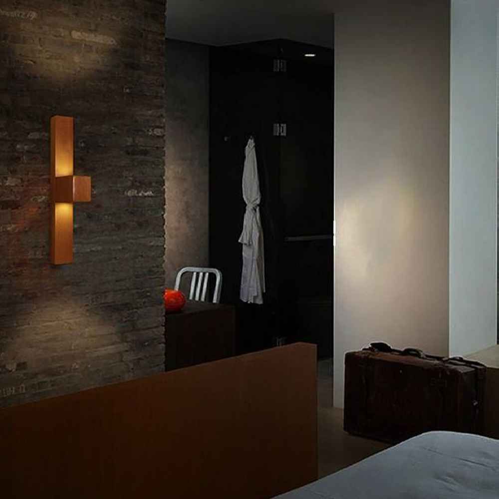 چراغ دیواری چوبی، سبک مدرن و مینیمالیستی، دنج، زیبا، U2