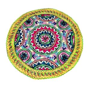 رومیزی گرد گلدوزی شده با دست مدل خورشید