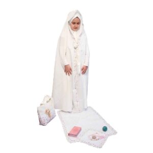 ست چادر آستین دار جشن تکلیف دخترانه مدل نسترن