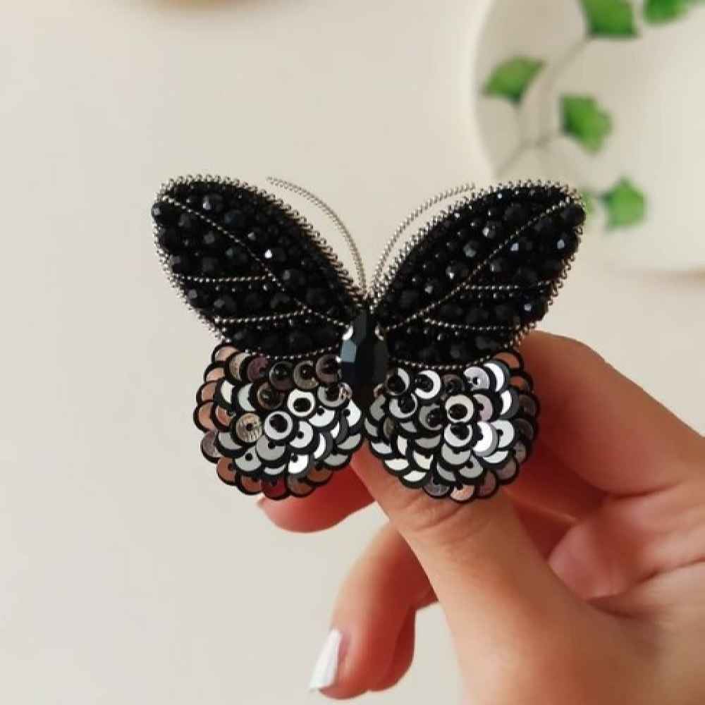 سنجاق سینه زنانه مهرهای دستساز – مدل تیره