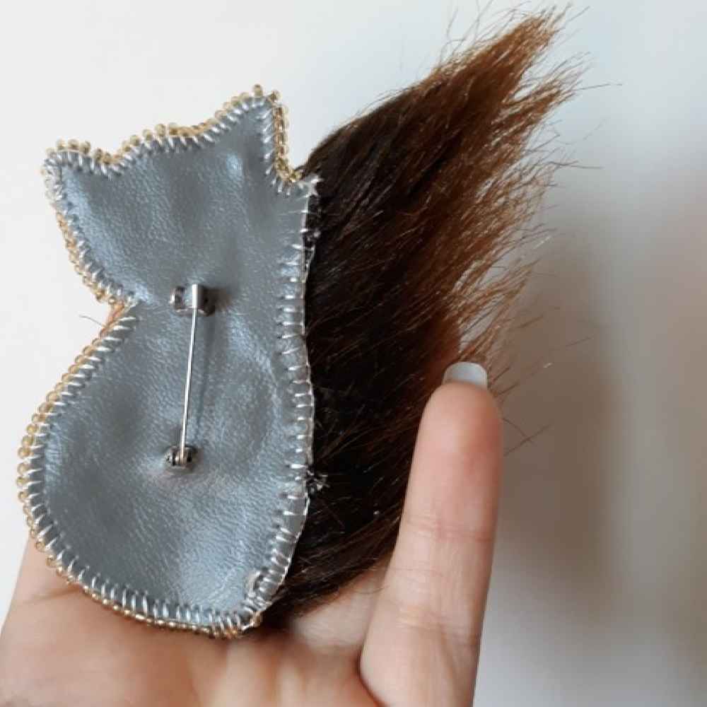 سنجاق سینه زنانه مهرهای دستساز – مدل فاکس
