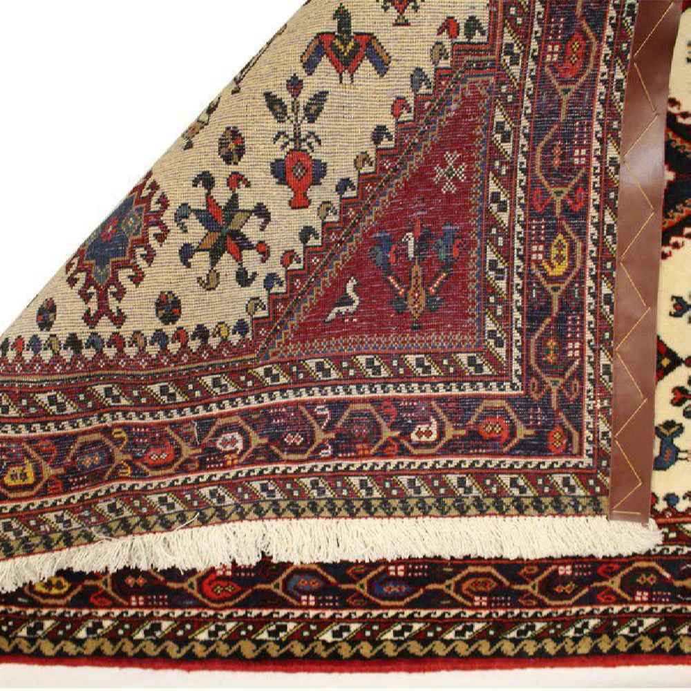 فرش دستباف آباده (طرح رویا) طرح ترنج گل‌دار – پشم قرمز