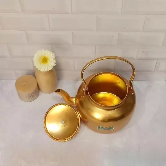 کتری سبک کمپینگ فضای باز – با آتش کمپ کار میکند (اندازههای مختلف موجود است)