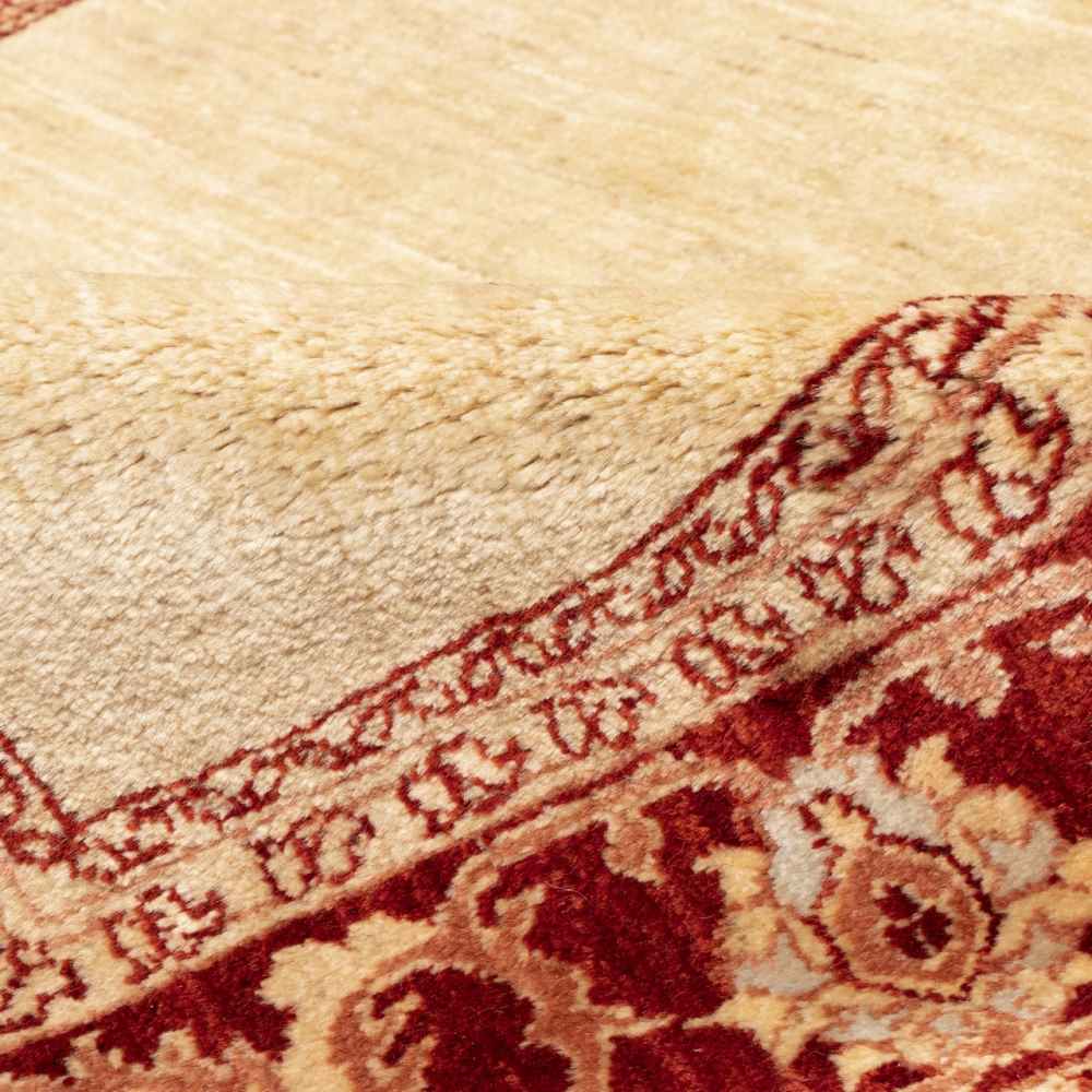فرش دستباف یزد (طرح دوران) طرح ساده و حاشیه – پشم کرم