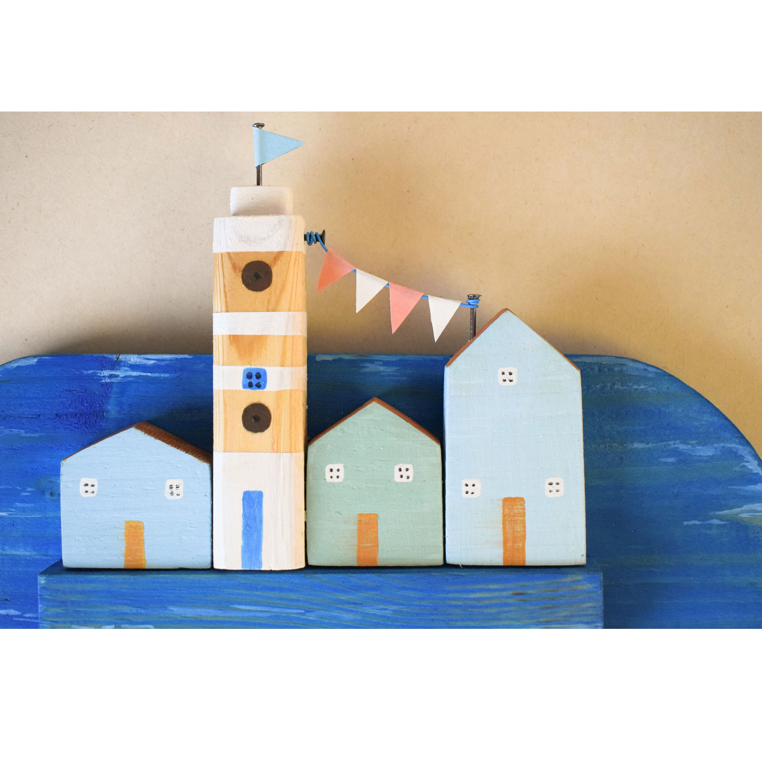 جاکلیدی دیواری تزئینی و دست‌ساز با طرح نهنگ Deign