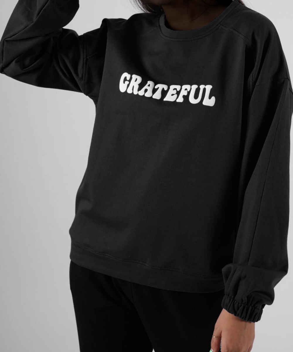 سویشرت یقه گرد زنانه کژوال مدل Grateful