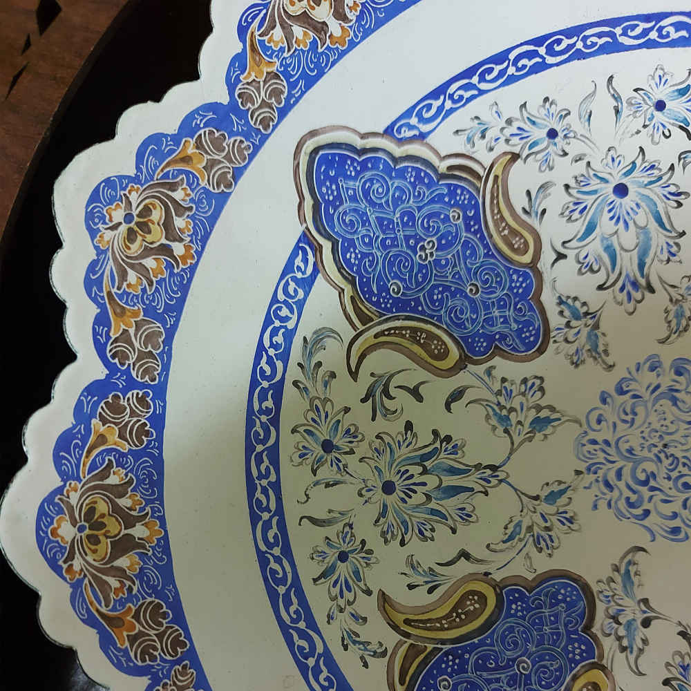 بشقاب مسی تزئینی با تذهیب میناکاری دستساز