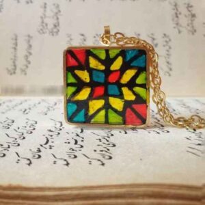 آویز گردنبند رزینی زنانه دست‌ساز رنگارنگ