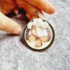 گردنبند رزینی آویز زنانه طرح پروانه دست‌ساز