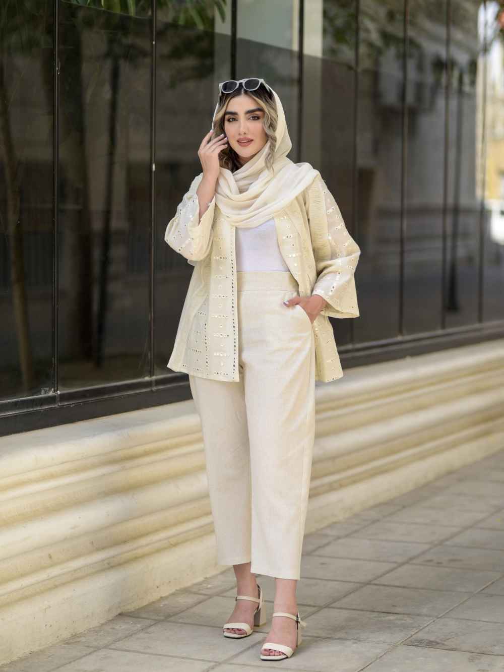 ست مانتو و شلوار کرم ایرانی مدل جیران