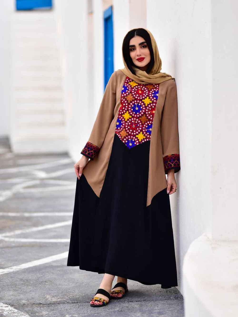لباس زنانه آستین بلند گلدوزی شده مناسب برای استایل فضای باز مدل Asoo