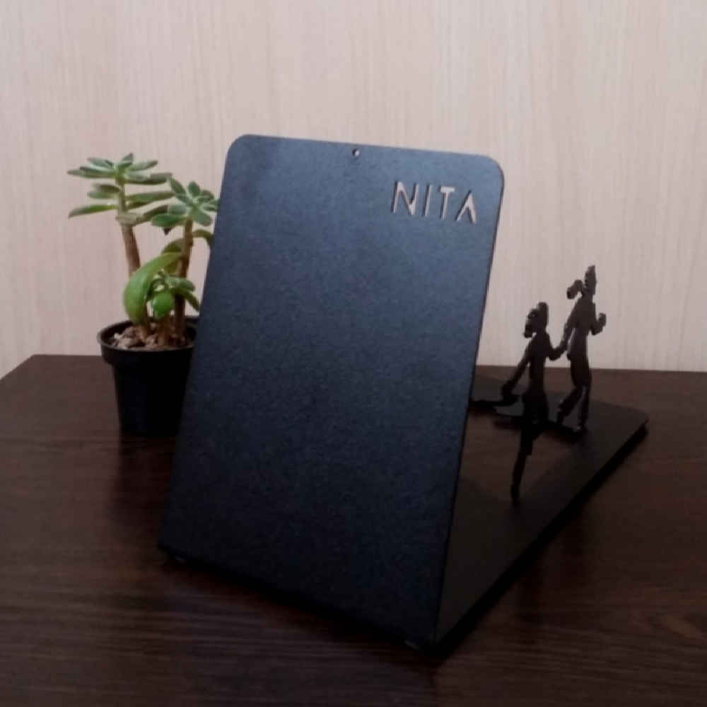 جاکتابی فلزی طرح نیتا – عالی برای نمایش آثار هنری