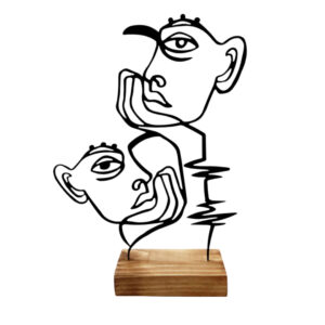مجسمه سازی آثار هنری مینیمالیستی فلزی