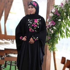 عبای پروانه‌ای شیک برای زنان مسلمان – پارچه کرپ مشکی نرم