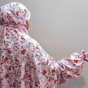 چادر نماز اسلامی آستین‌دار زنانه، مناسب برای نمازگزاران – طرح گلدار سحر