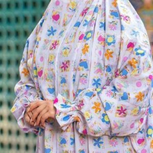 چادر نماز اسلامی آستین‌دار زنانه، مناسب برای نماز خواندن – طرح گلدار نگار