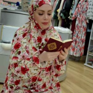 چادر نماز آستین‌دار زنانه مناسب برای نماز خواندن – طرح گلدار بیتا