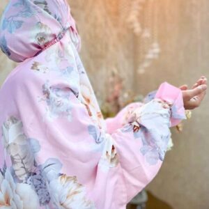 چادر نماز اسلامی آستین‌دار زنانه، مناسب برای نماز خواندن – طرح گلدار مهلا