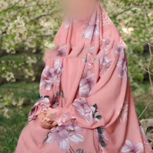 چادر نماز اسلامی آستین‌دار زنانه، ایده‌آل برای نمازگزاران – طرح گلدار مخمل کبریتی