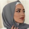 حجاب شیلا از جنس ابریشم خاکستری تیره برای زنان مسلمان