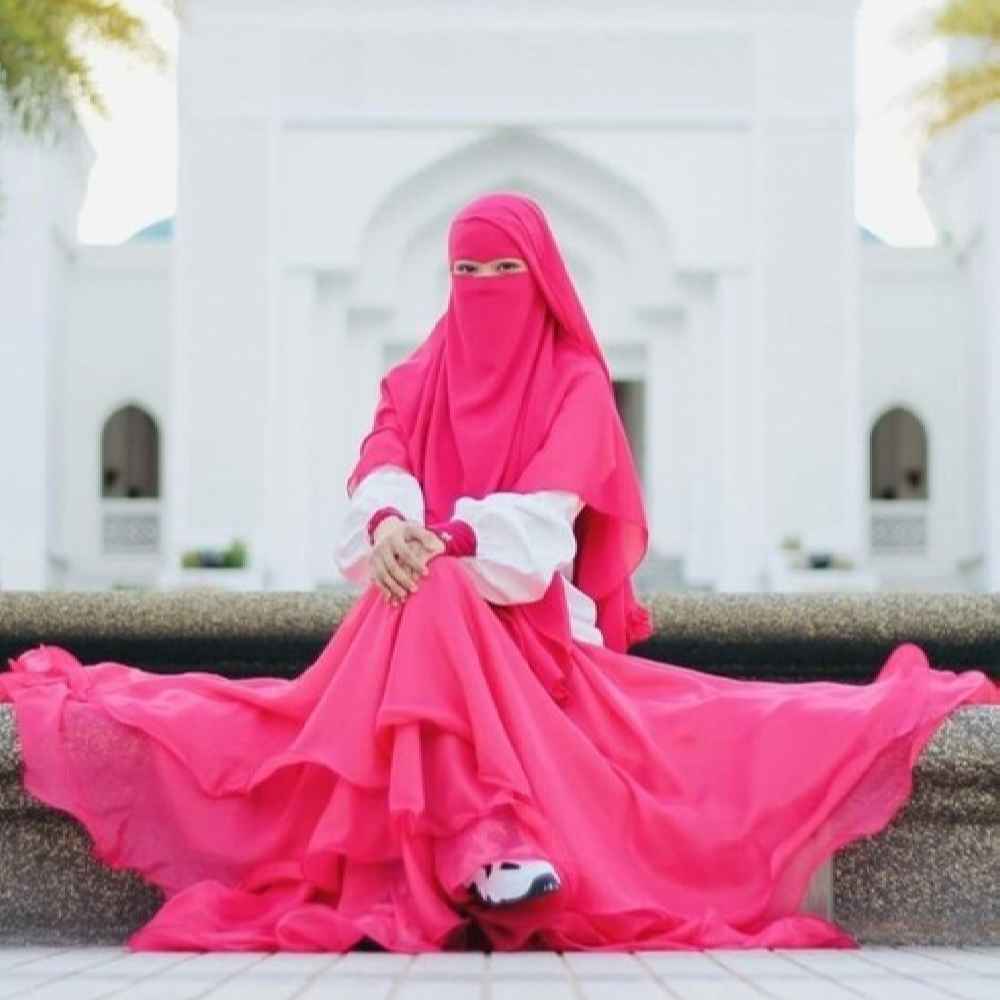 ست روسری و نقاب چهارخانه کرپ سرمه‌ای رنگ زنانه
