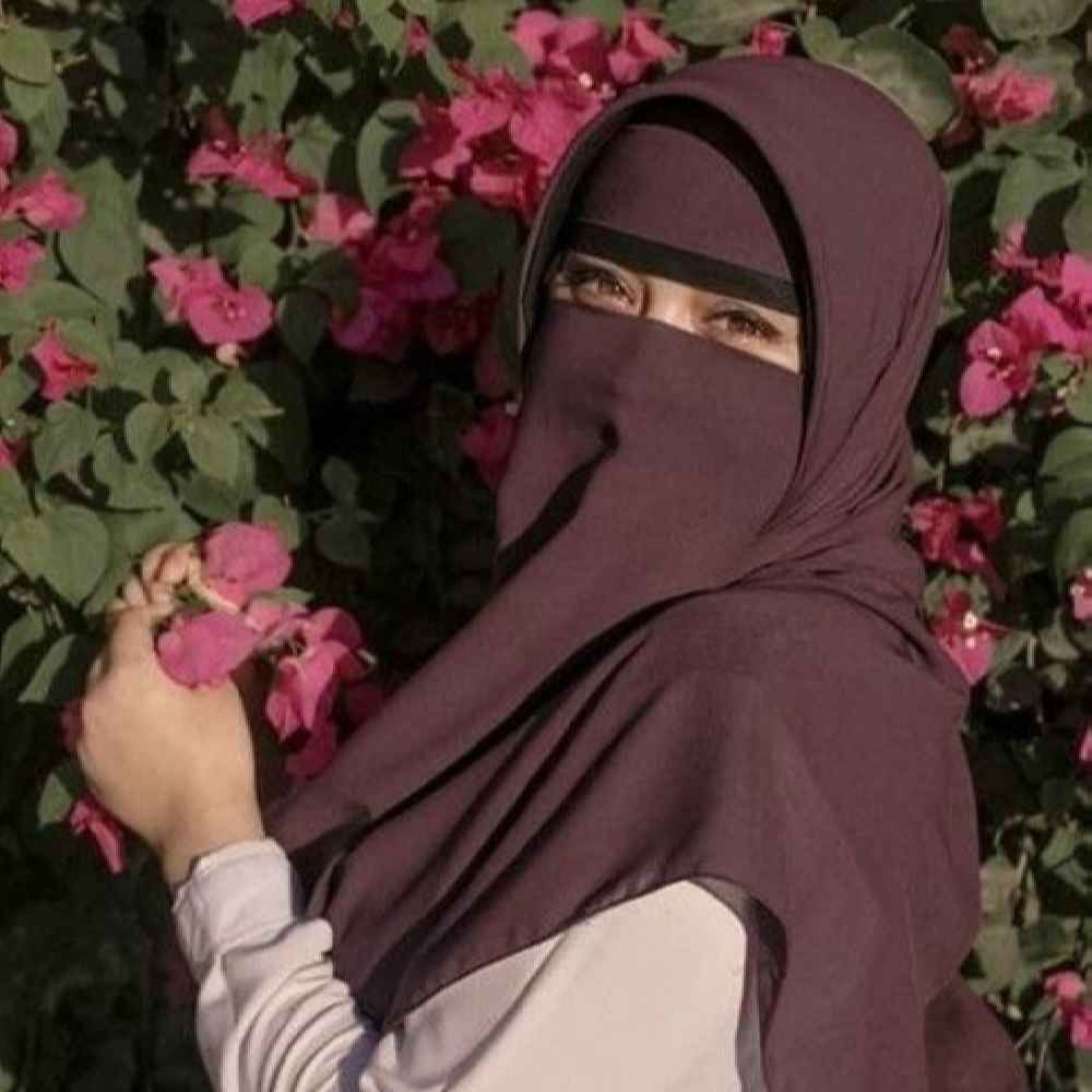 ست روسری و نقاب مربعی قهوهای رنگ مخصوص زنان مسلمان