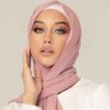 حجاب شیلا از جنس ابریشم صورتی برای زنان مسلمان