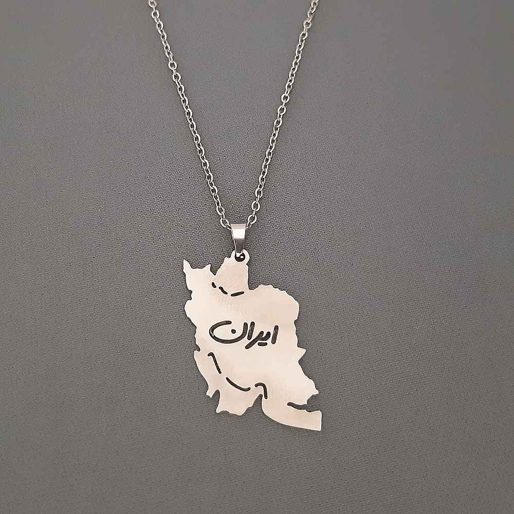 مدل گردنبند مینیمالیستی تایپوگرافی و نقشه ایران