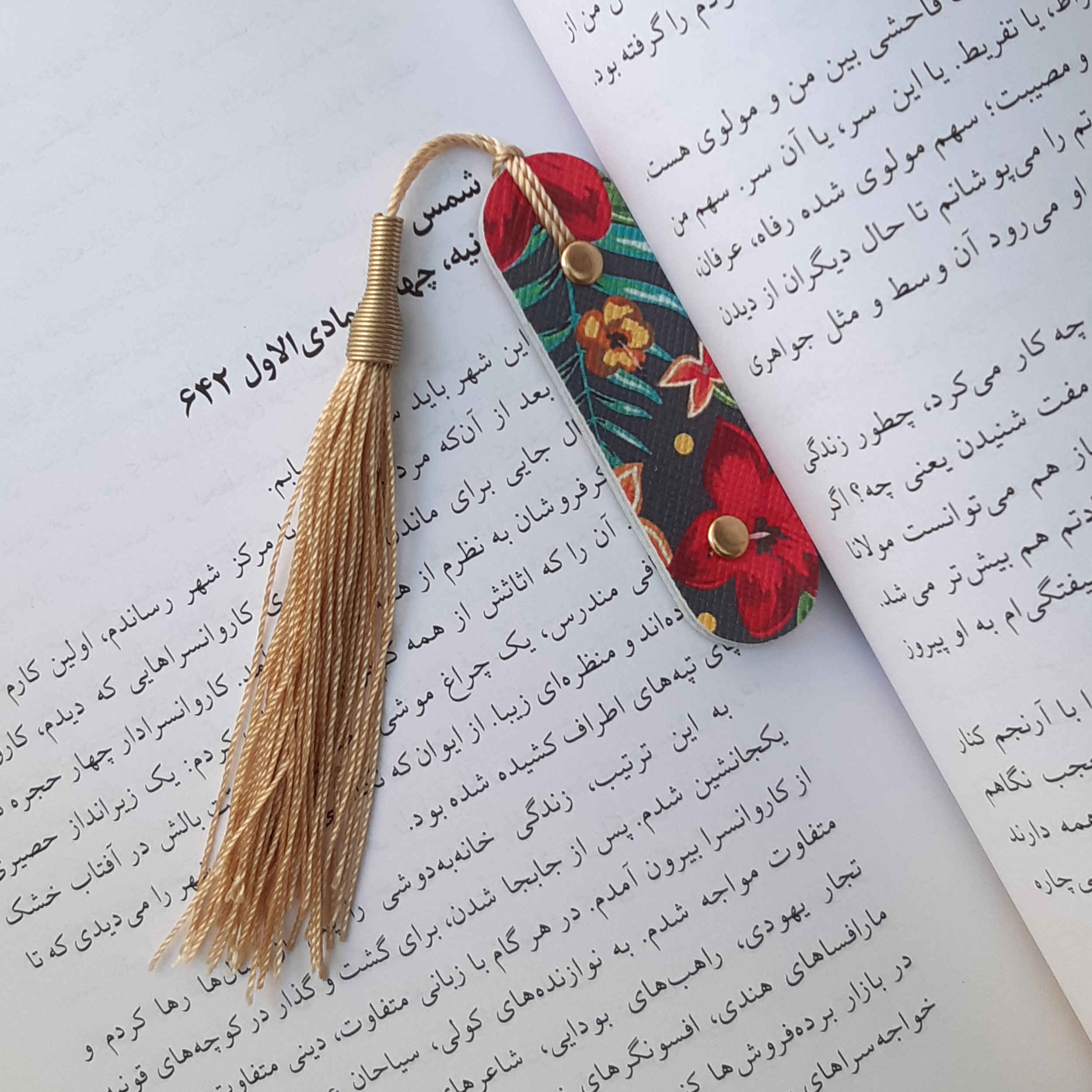 بوکمارک چرمی گلدار مدل تیما