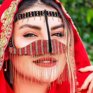ماسک دست‌ساز بتوله از جنس سنگ مصنوعی – مدل برقع خلیجی طلایی