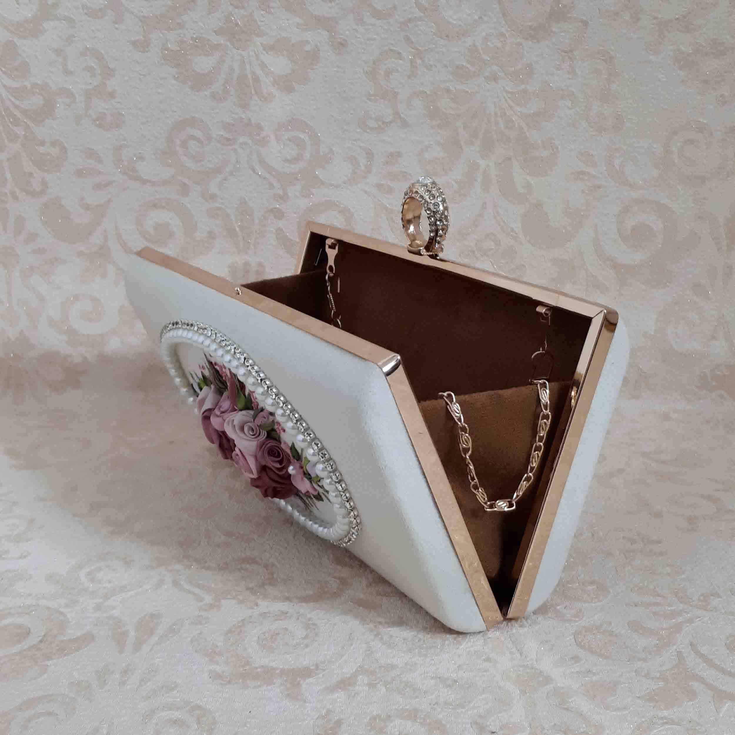 کیف دستی کلاچ گلدوزی شده با روبان و طرح گل برای مهمانی عصرانه