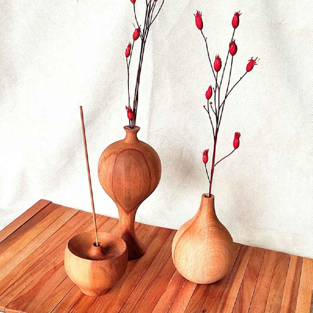 گلدان چوبی کوچک چندعددی با سبک روستیک، مناسب برای چیدمانی گرم